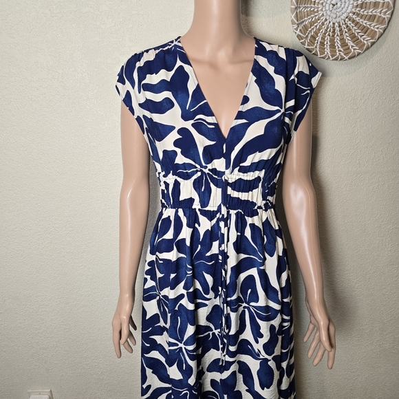 MNG  Long Printed Dress A-line Design Print V-Neck Short Sleeve Ruched Waist - Picture 3 of 12